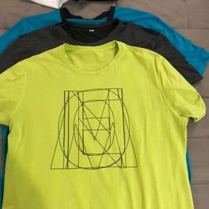 👕Bundle of 3 Men’s Lululemon Shirts 👕